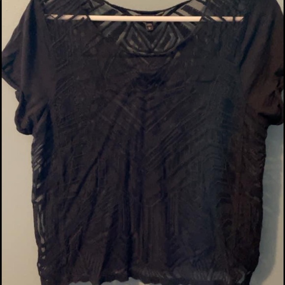 EXPRESS top 
Size large - Picture 1 of 1